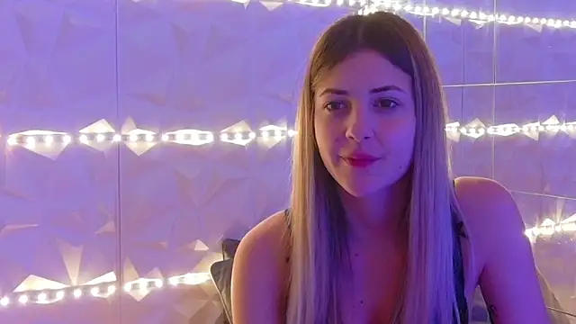 Aishha  online show from December 1, 2025, 5:56 am