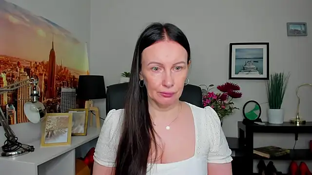 Velvet Jasmine online show from September 10, 2025, 5:29 am