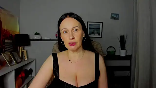 Velvet Jasmine online show from October 24, 2025, 5:26 am