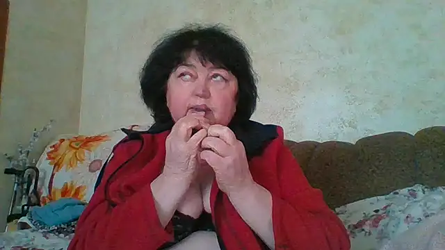 Snapshot of MilaSky5303 chatting on February 4, 2026, 9:48 am MilaSky5303 online show from February 4, 2026, 9:48 am