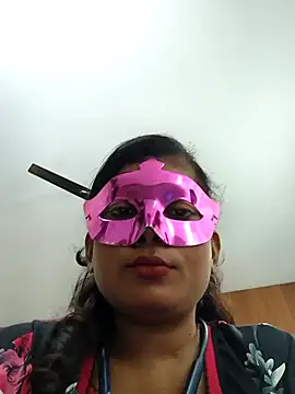Snapshot of your_chandni04 chatting on October 24, 2025, 8:00 am your chandni04 online show from October 24, 2025, 8:00 am