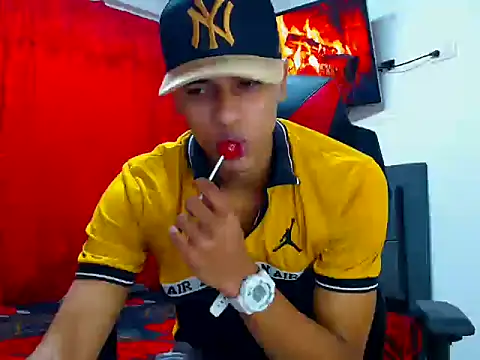 cristian tayron1 online show from June 21, 2026, 5:59 pm