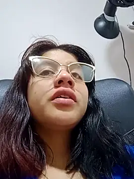 Snapshot of Julieth_brown_ chatting on September 28, 2025, 12:10 pm Julieth brown online show from September 28, 2025, 12:10 pm