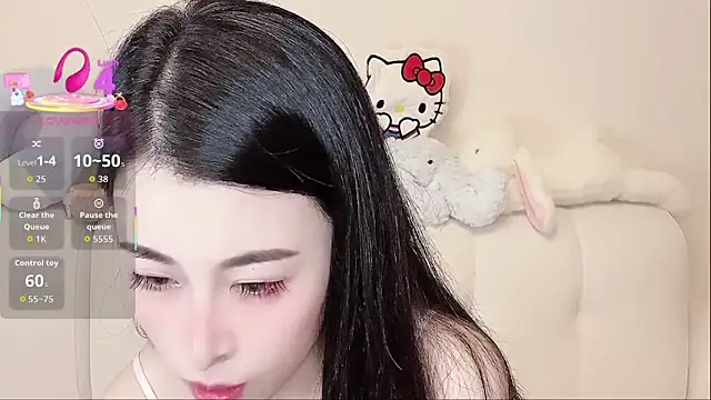 LuLu-Moon online show from November 11, 2025, 12:05 pm