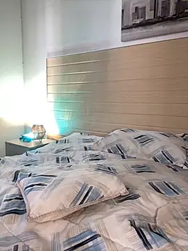 GabiHills online show from November 3, 2025, 7:15 pm