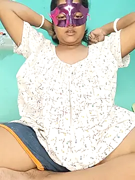 Snapshot of mimi87hoty chatting on July 16, 2026, 6:47 pm mimi87hoty online show from July 16, 2026, 6:47 pm