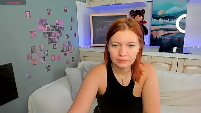 Snapshot of BattyBaker chatting on September 27, 2025, 9:25 am BattyBaker online show from September 27, 2025, 9:25 am
