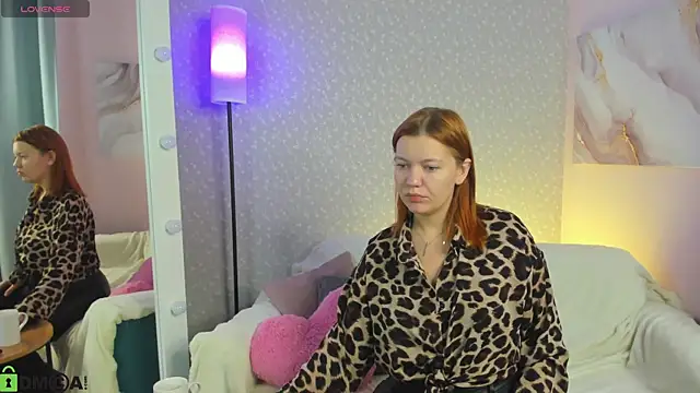 Snapshot of BattyBaker chatting on October 12, 2025, 2:10 am BattyBaker online show from October 12, 2025, 2:10 am