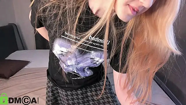 Sylvia Ortiz online show from October 8, 2025, 9:40 am