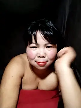 Snapshot of lusy-00 chatting on May 10, 2026, 2:11 pm lusy-00 online show from May 10, 2026, 2:11 pm