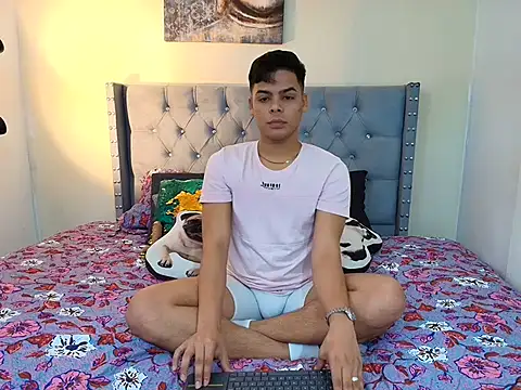 stewart mateo  online show from October 8, 2025, 1:58 am