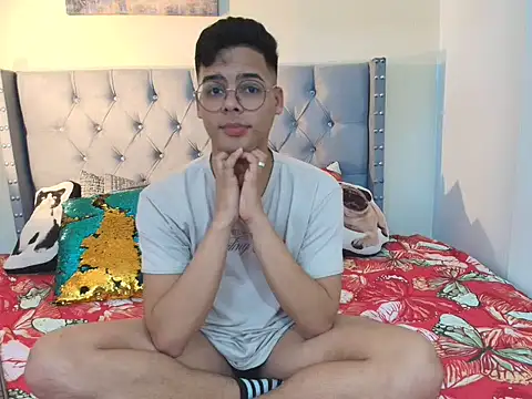 stewart mateo  online show from November 15, 2025, 1:58 am