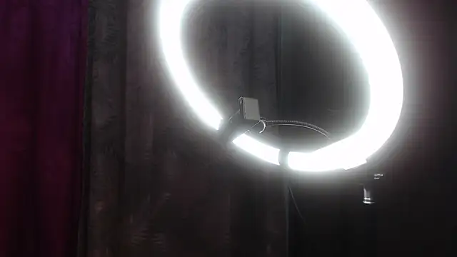 Lolitaa ran online show from September 25, 2025, 3:10 am