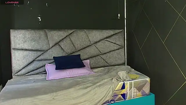 LiaMonroee  online show from November 9, 2025, 11:52 am