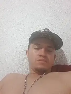 Snapshot of Loquendo2201 chatting on October 2, 2025, 3:46 am Loquendo2201 online show from October 2, 2025, 3:46 am
