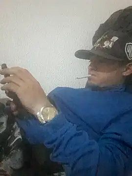 Snapshot of Loquendo2201 chatting on October 11, 2025, 3:39 am Loquendo2201 online show from October 11, 2025, 3:39 am