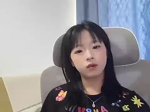 jingjing005 online show from May 16, 2026, 6:54 am
