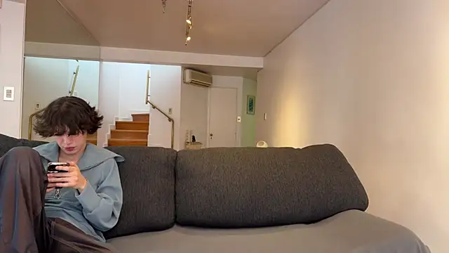 lenruy online show from April 12, 2026, 5:29 pm