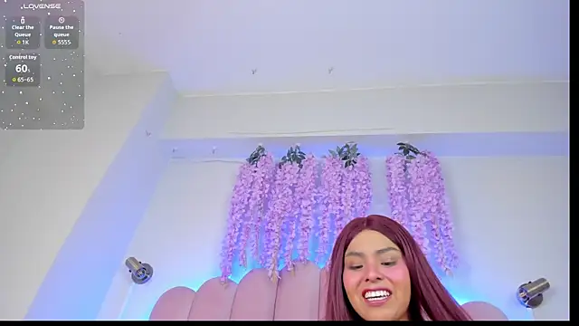 Snapshot of MissCandyliciouss chatting on September 19, 2025, 1:34 pm MissCandyliciouss online show from September 19, 2025, 1:34 pm