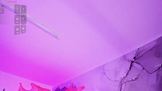 Lilokat  online show from November 1, 2025, 4:03 am