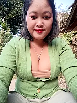 maycuc123 online show from December 20, 2025, 1:12 am