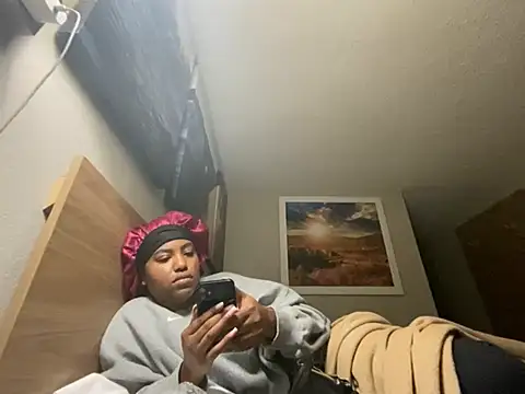 princesslivv online show from October 1, 2025, 10:38 pm