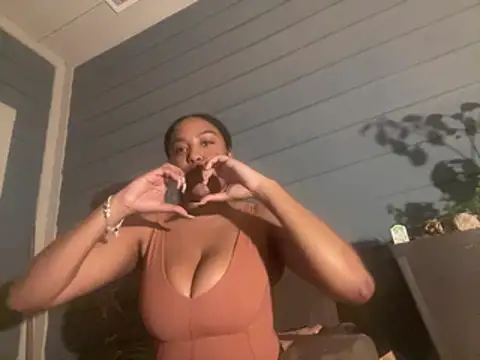 princesslivv online show from July 25, 2026, 2:31 am