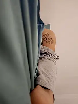 Snapshot of sexualyingyang chatting on September 19, 2025, 4:25 am sexualyingyang online show from September 19, 2025, 4:25 am