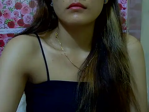 Snapshot of Amira90 chatting on September 14, 2025, 12:43 am Amira90 online show from September 14, 2025, 12:43 am