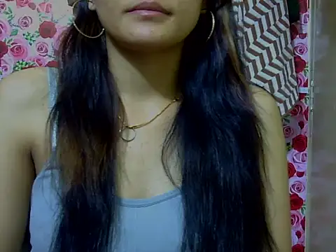 Snapshot of Amira90 chatting on September 18, 2025, 5:42 am Amira90 online show from September 18, 2025, 5:42 am