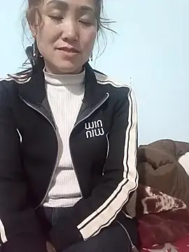 Snapshot of Fienjr chatting on February 19, 2026, 2:24 pm Fienjr online show from February 19, 2026, 2:24 pm