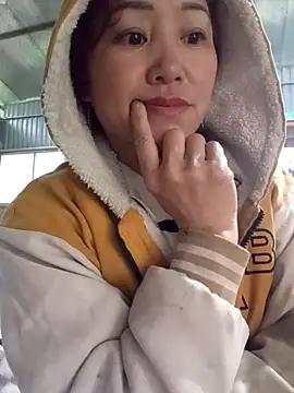 Snapshot of Fienjr chatting on March 12, 2026, 12:17 am Fienjr online show from March 12, 2026, 12:17 am