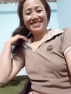 Snapshot of Fienjr chatting on March 18, 2026, 10:02 pm Fienjr online show from March 18, 2026, 10:02 pm