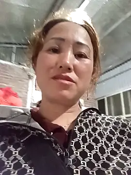 Snapshot of Fienjr chatting on March 31, 2026, 11:54 am Fienjr online show from March 31, 2026, 11:54 am