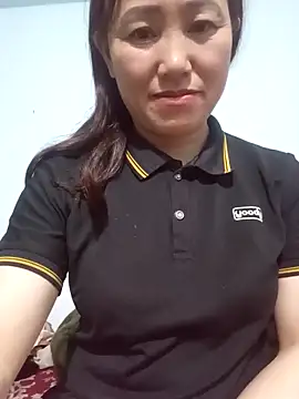 Snapshot of Fienjr chatting on April 13, 2026, 3:39 pm Fienjr online show from April 13, 2026, 3:39 pm