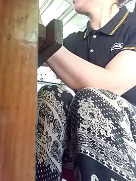 Snapshot of Fienjr chatting on April 14, 2026, 8:09 am Fienjr online show from April 14, 2026, 8:09 am