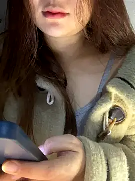 Hinne07 online show from December 20, 2025, 1:12 am