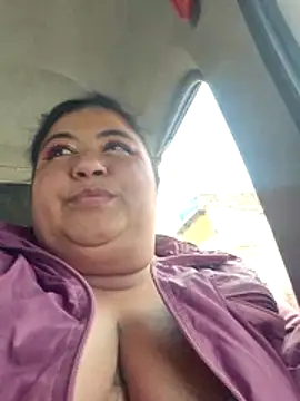 curvy diva  online show from December 18, 2025, 6:03 pm