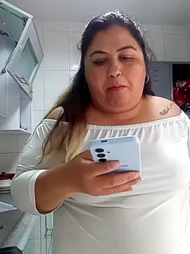 curvy diva  online show from January 9, 2026, 1:03 pm