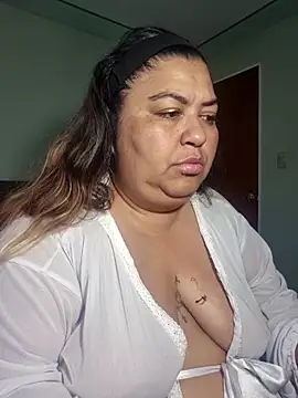 curvy diva  online show from March 1, 2026, 11:34 am