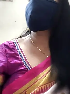 saritha29 online show from November 24, 2025, 5:01 pm