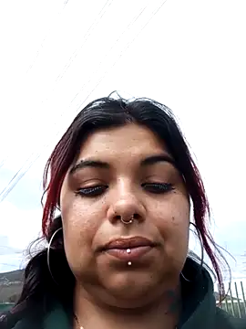 Snapshot of snow_belle chatting on October 28, 2025, 7:16 pm snow belle online show from October 28, 2025, 7:16 pm