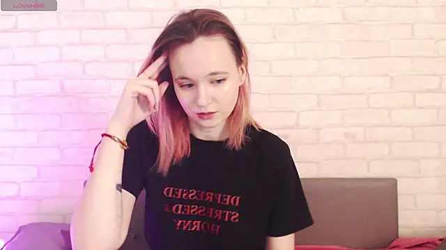 Ericha Stone online show from April 15, 2026, 1:01 am