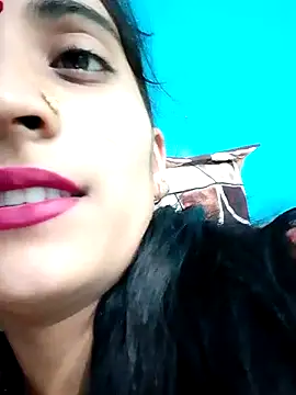Snapshot of Pahadi_couple chatting on October 15, 2025, 4:29 pm Pahadi couple online show from October 15, 2025, 4:29 pm