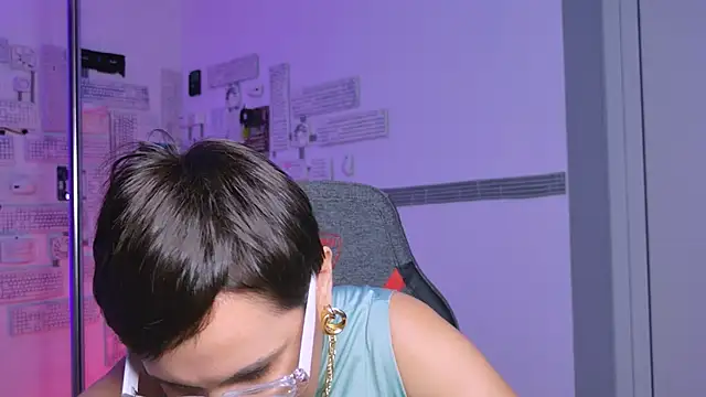 LauraDavidsons online show from September 13, 2025, 9:53 am