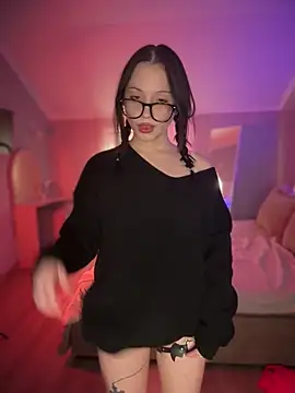 YourLittleDevil online show from March 20, 2026, 5:23 am