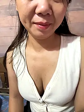 Binjt online show from September 22, 2025, 9:50 pm