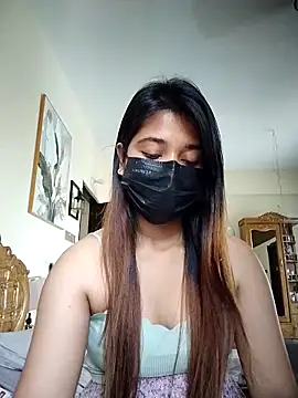 midnightmuse-03 online show from May 7, 2026, 5:24 am