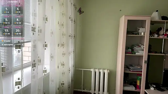 SweetJinny88 online show from November 1, 2025, 7:32 am