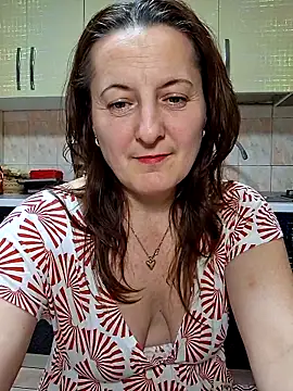 Fluturas2 online show from November 20, 2025, 8:30 pm